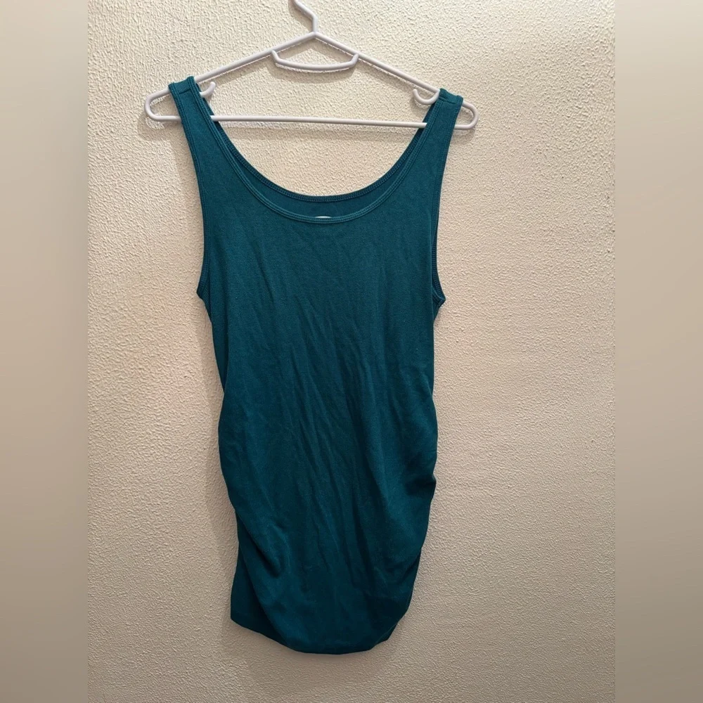Women’s Maternity Old Navy Tank Top in Jet Stream - Picture 2 of 4